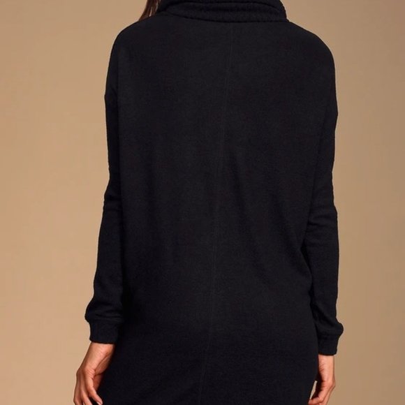 NWT Lulus Autumn Daze Cowl Neck Tunic in Black - Picture 2 of 15